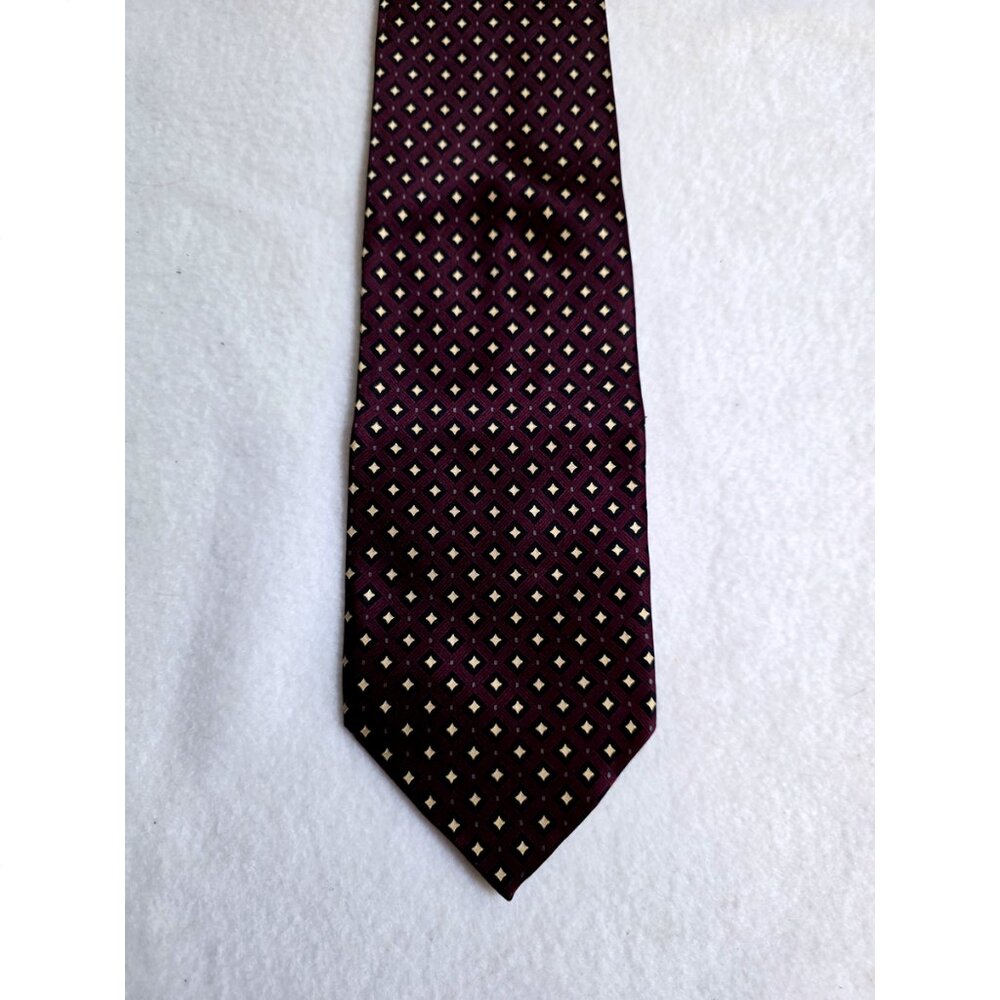 Bergamo tie - New York, handmade,classic design, pure silk, maroon